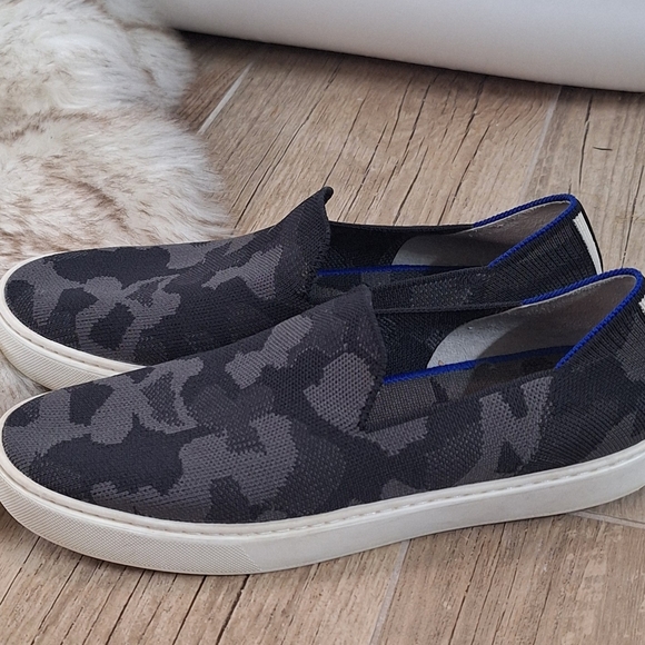 Rothy’s Camo Slip On Sneakers Size 10 Gray Blue Knit Casual Flats